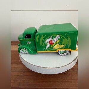 Jada Dub City 7 Up 1947 Ford Delivery Bobtail Truck